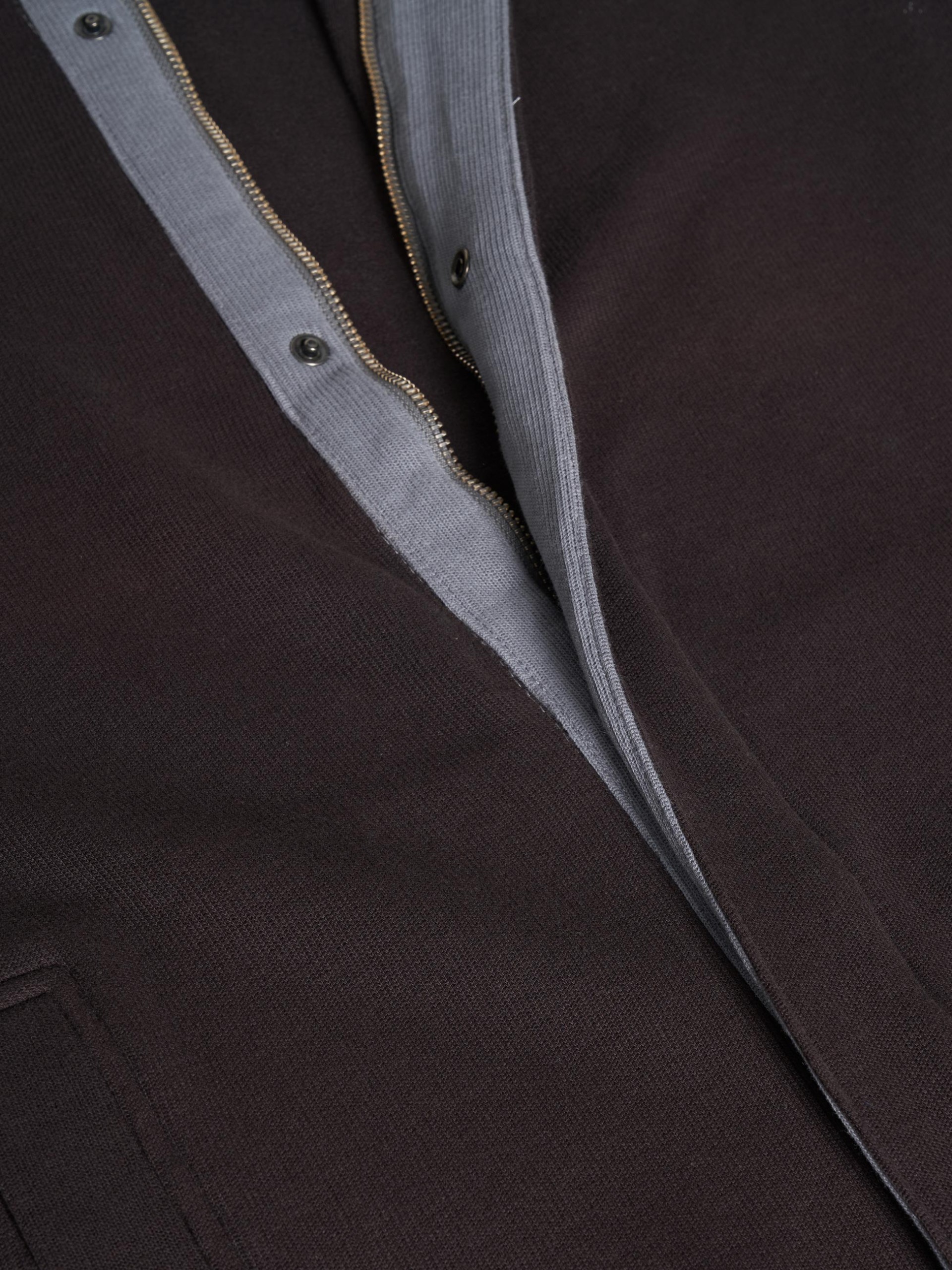 Chaqueta de cuello alto interlock