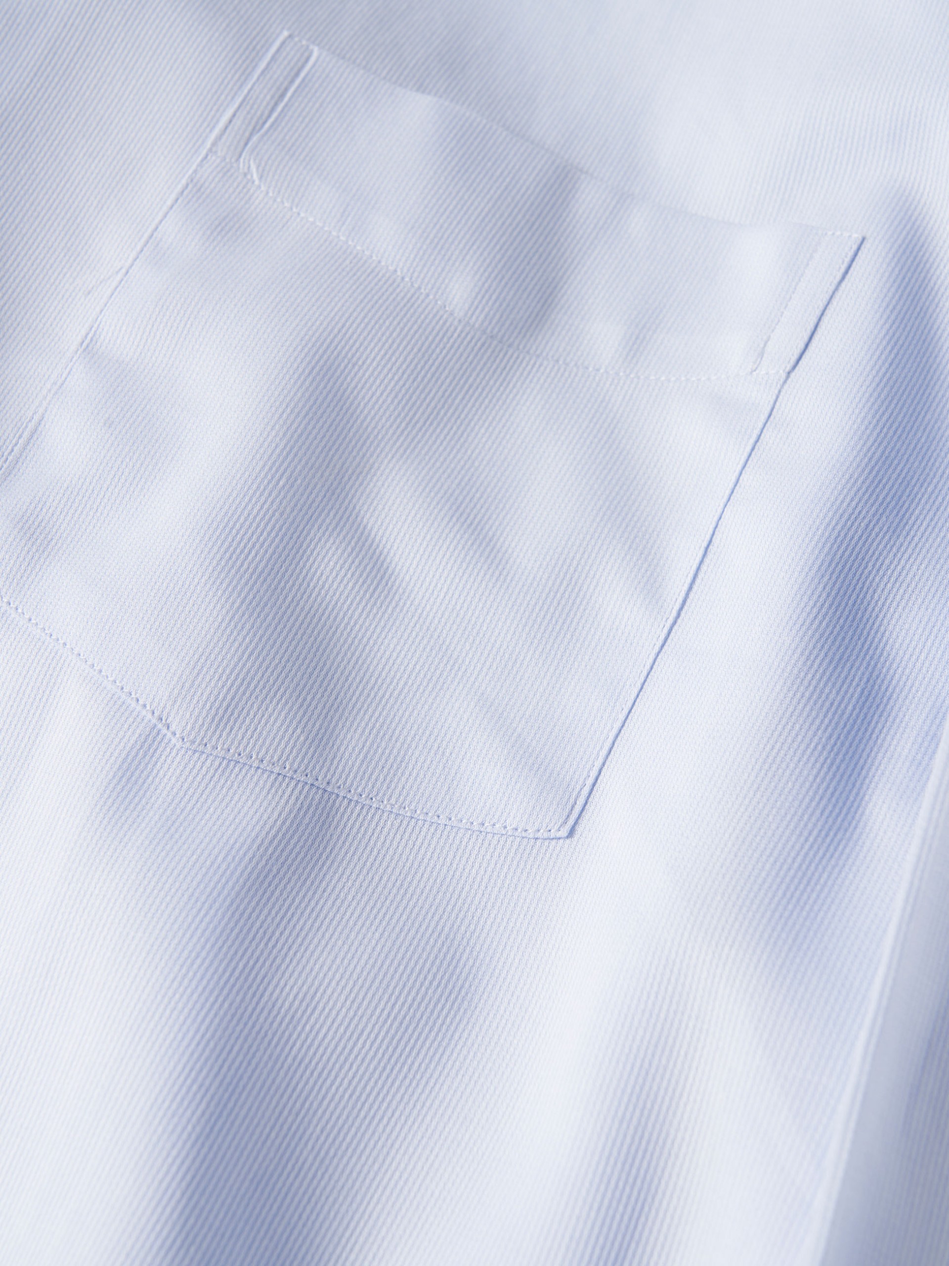 Camisa clásica ajustada