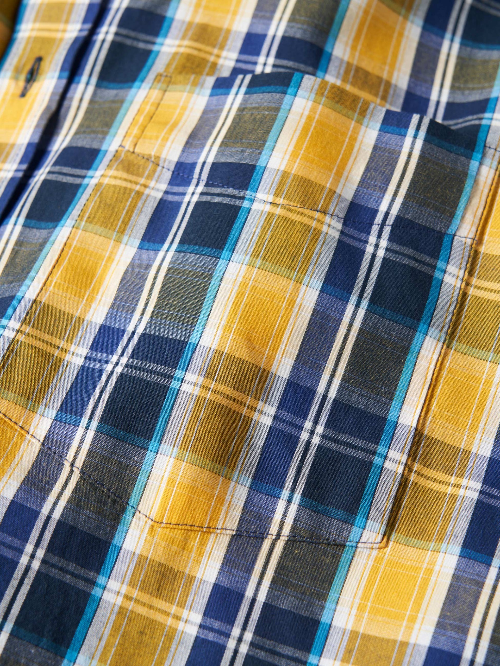 Camisa regular fit a cuadros