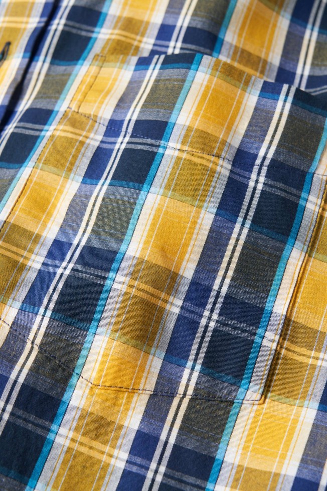 Camisa regular fit a cuadros Camisa regular fit a cuadros