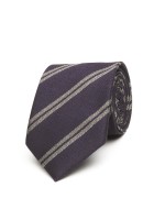 Gravata texturizada com riscas