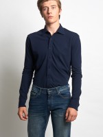 Camisa deportiva slim fit 