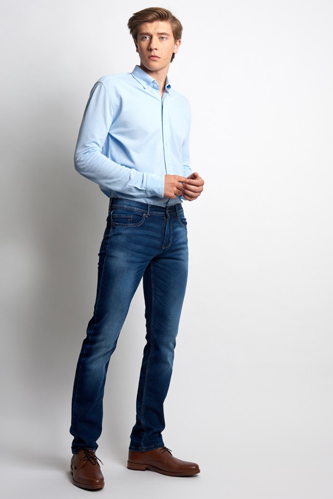 Camisa deportiva slim fit 