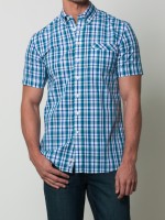 Camisa deportiva ajustada