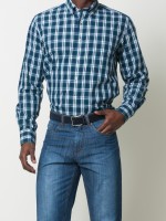 Camisa desportiva cintada