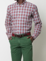 Camisa desportiva cintada