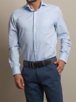 Camisa clssica cintada