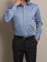 Camisa clssica cintada