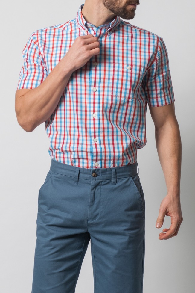 Camisa deportiva ajustada