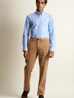 Pantalones chinos de sarga