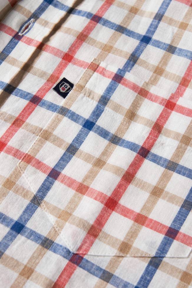 Camisa desportiva cintada Camisa desportiva cintada