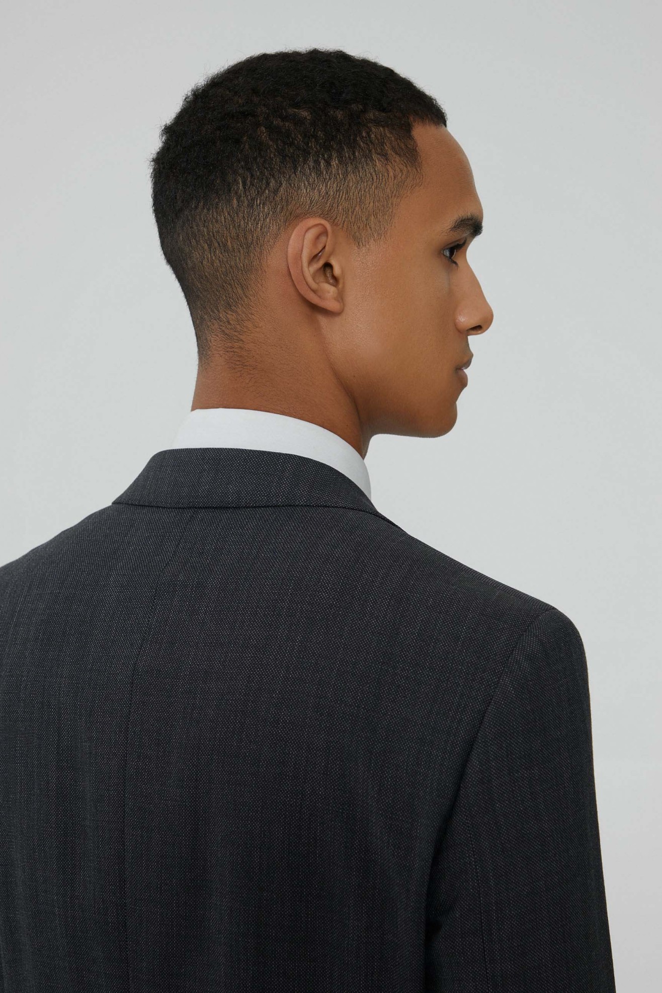 Traje clásico de micropatrón