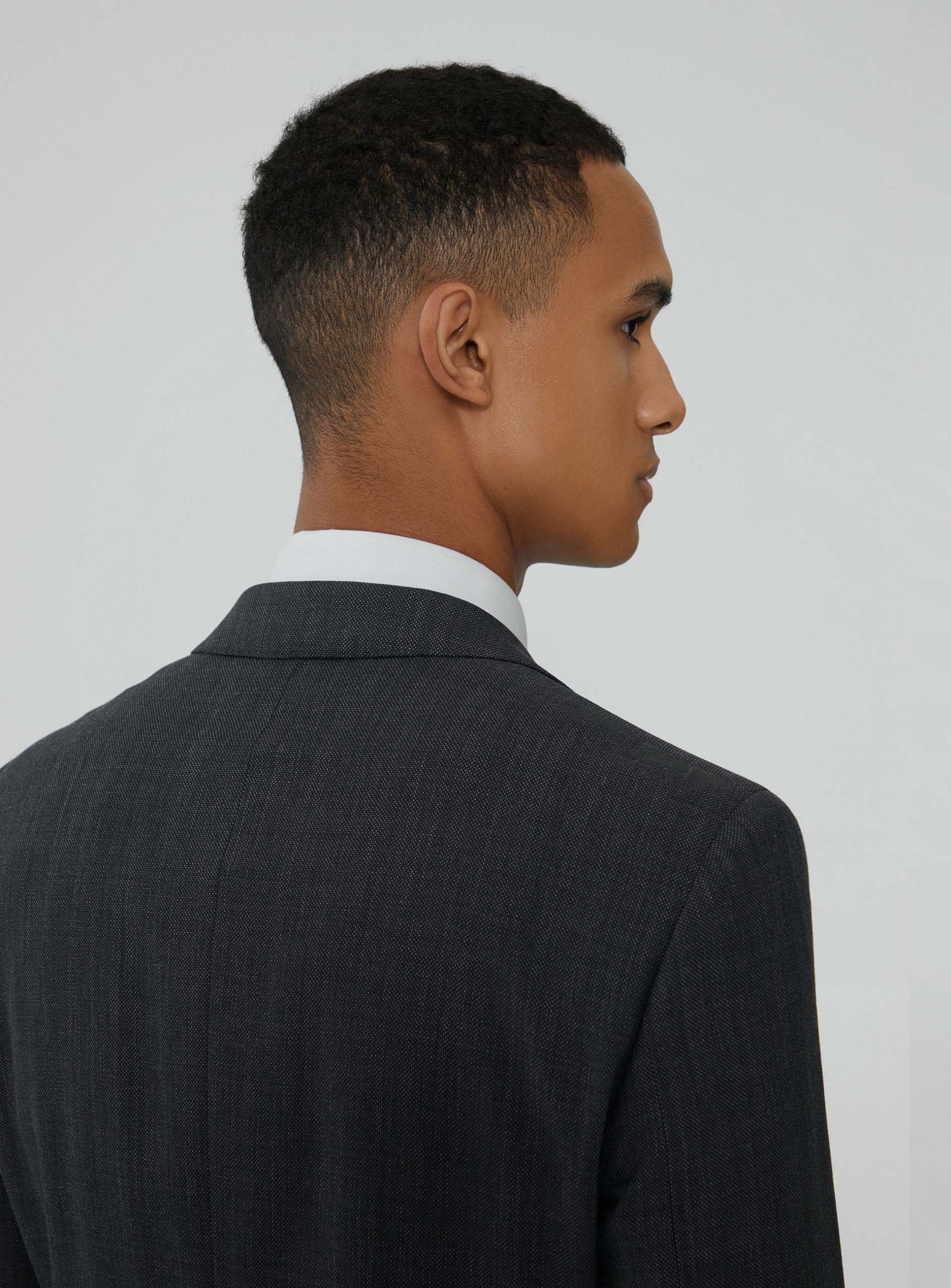 Traje clásico de micropatrón