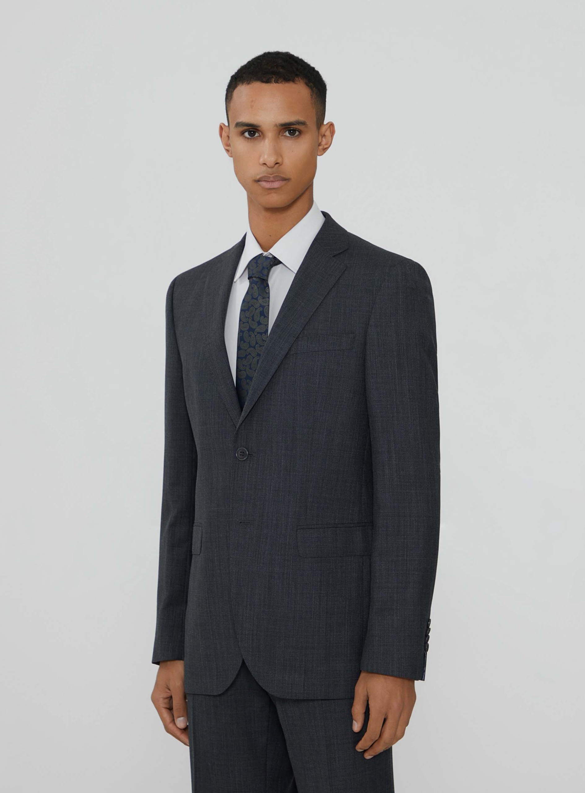 Traje clásico de micropatrón