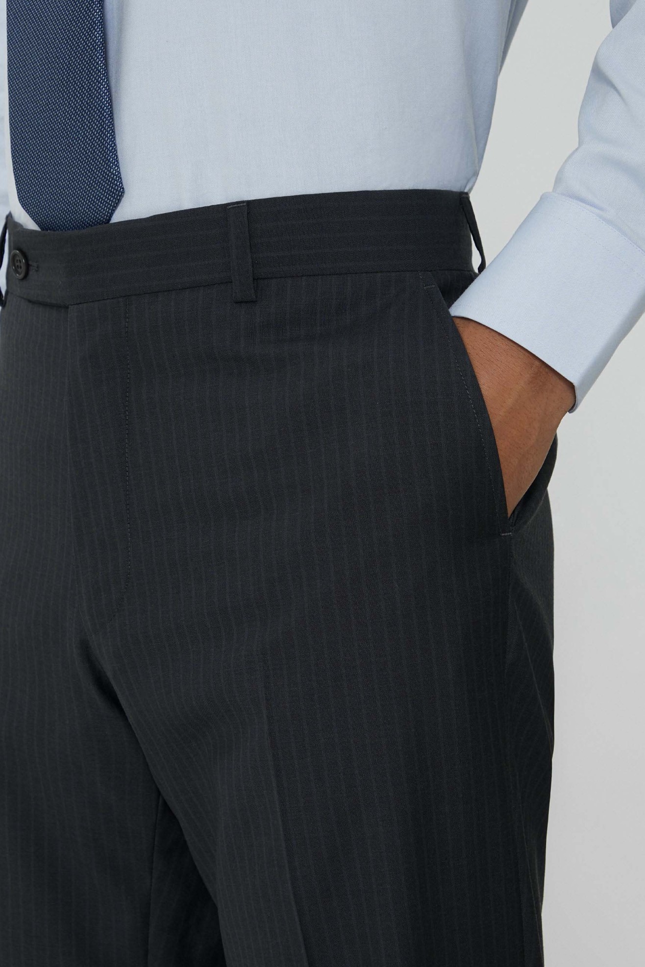 Traje entallado