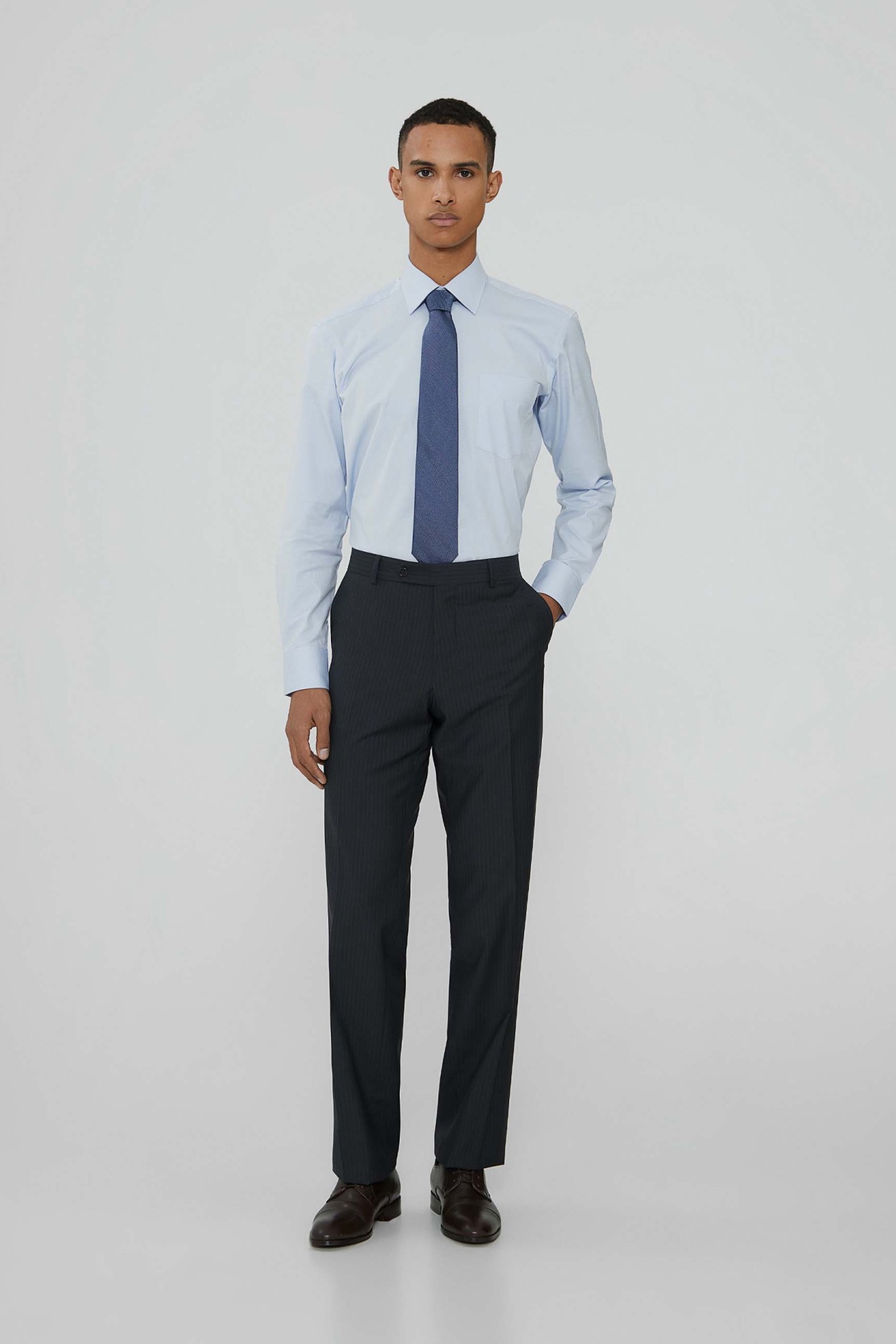 Traje entallado