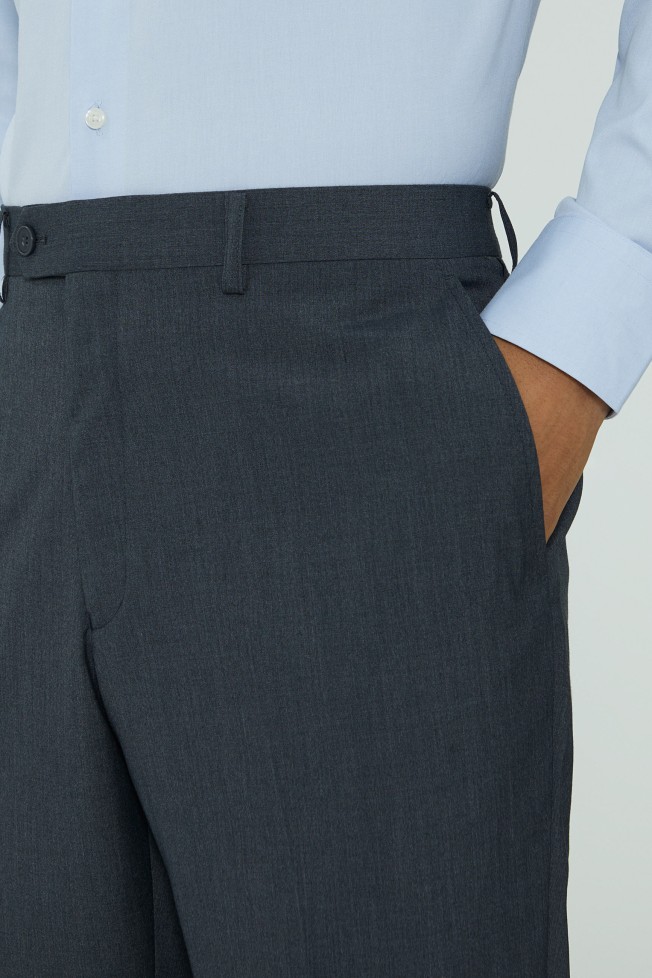 Traje clásico slim fit Traje clásico slim fit
