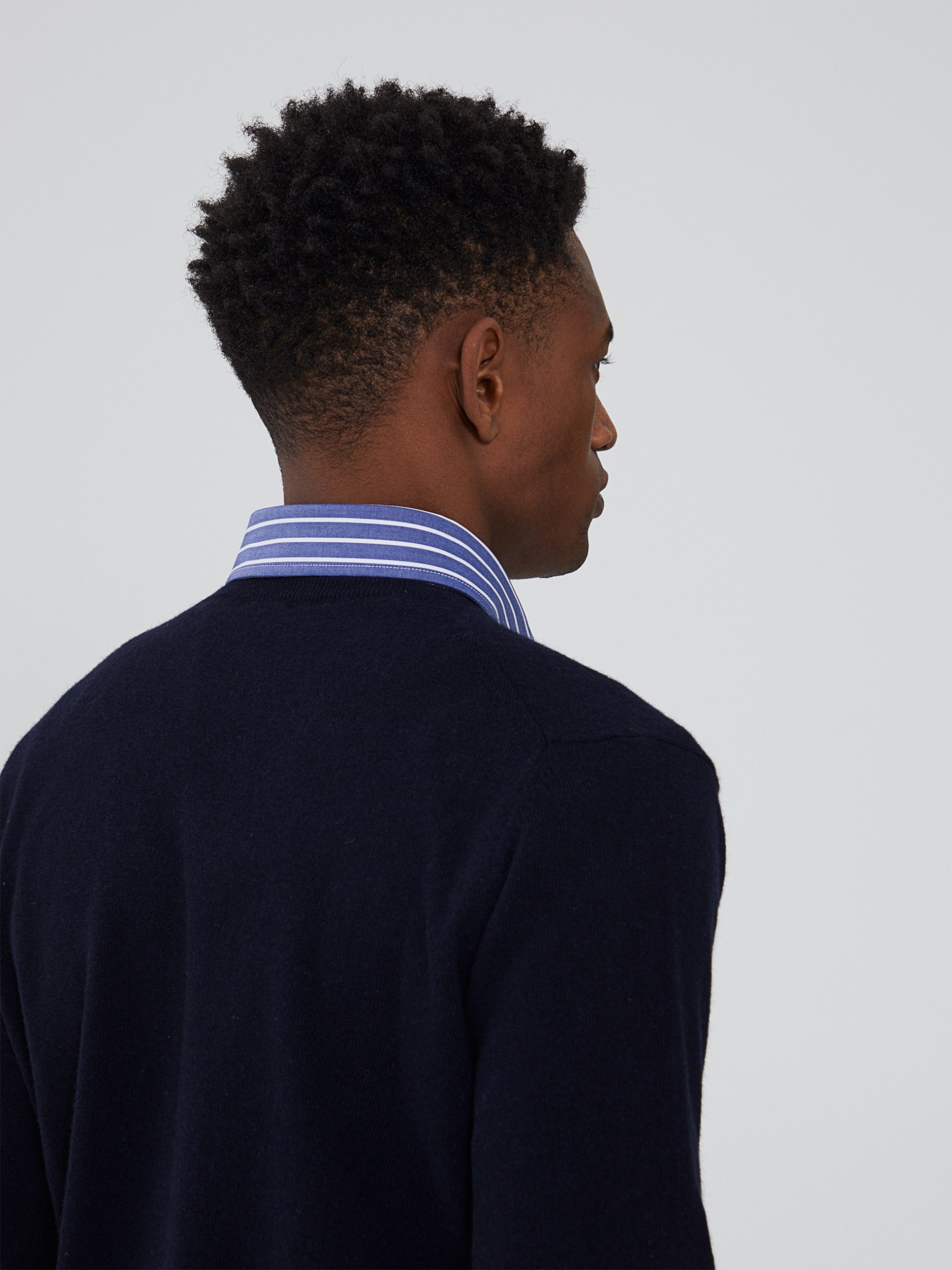 Jersey con cuello en V