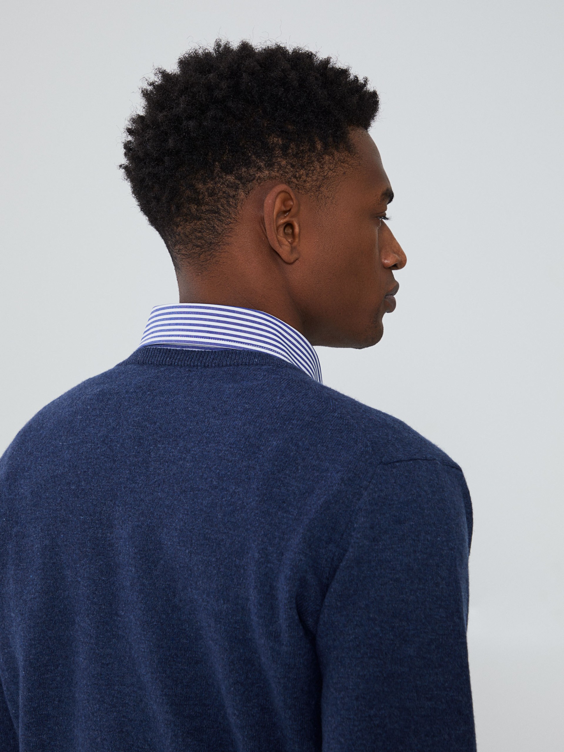 Jersey con cuello en V