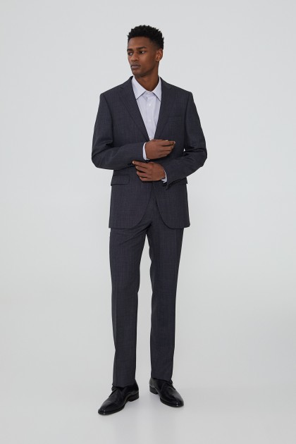 Fitted suit