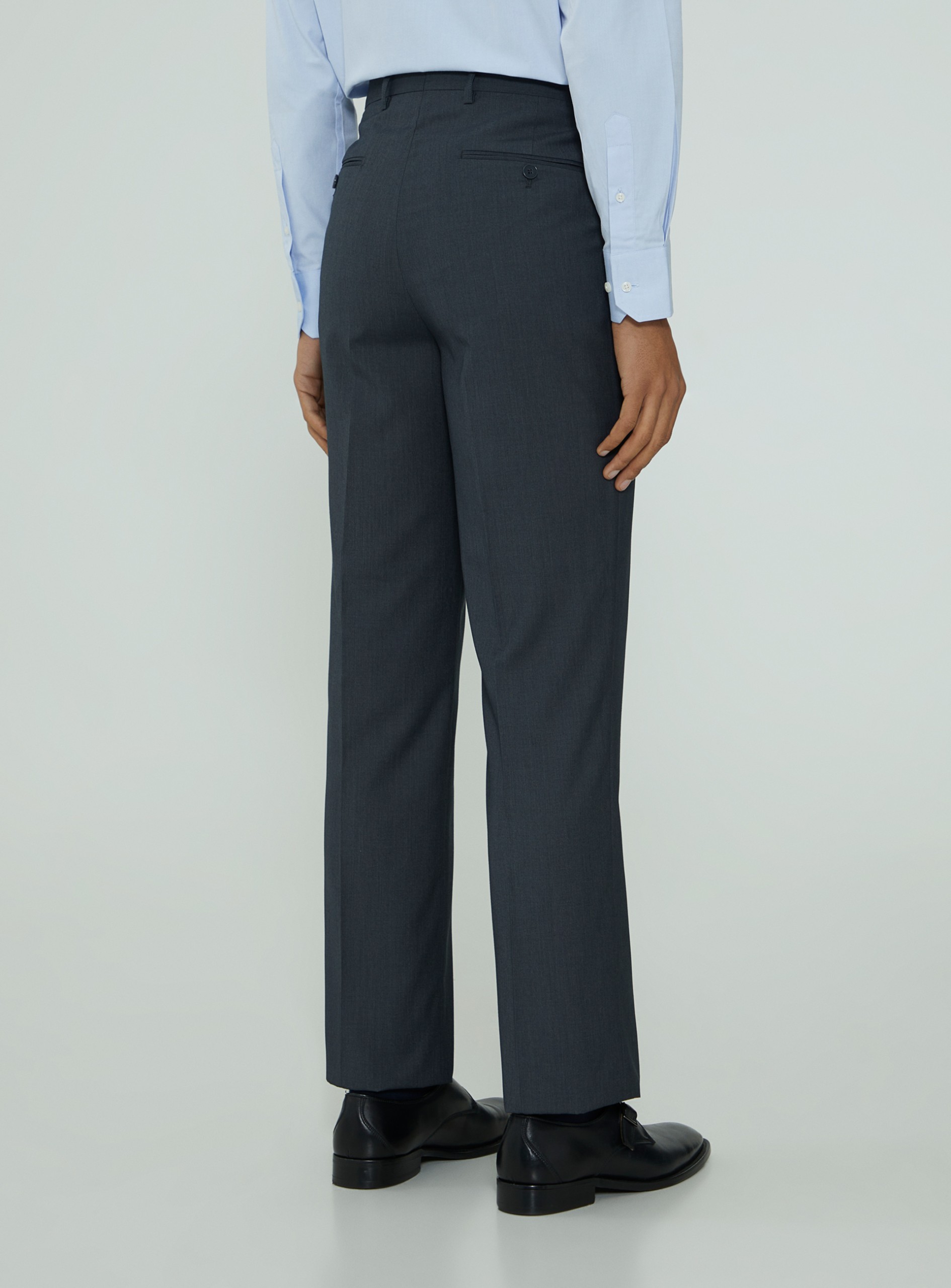 Traje slim fit clásico