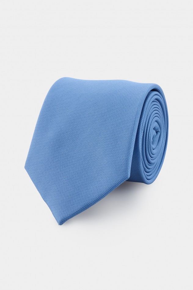 Textured tie