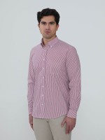 Camisa regular fit s riscas