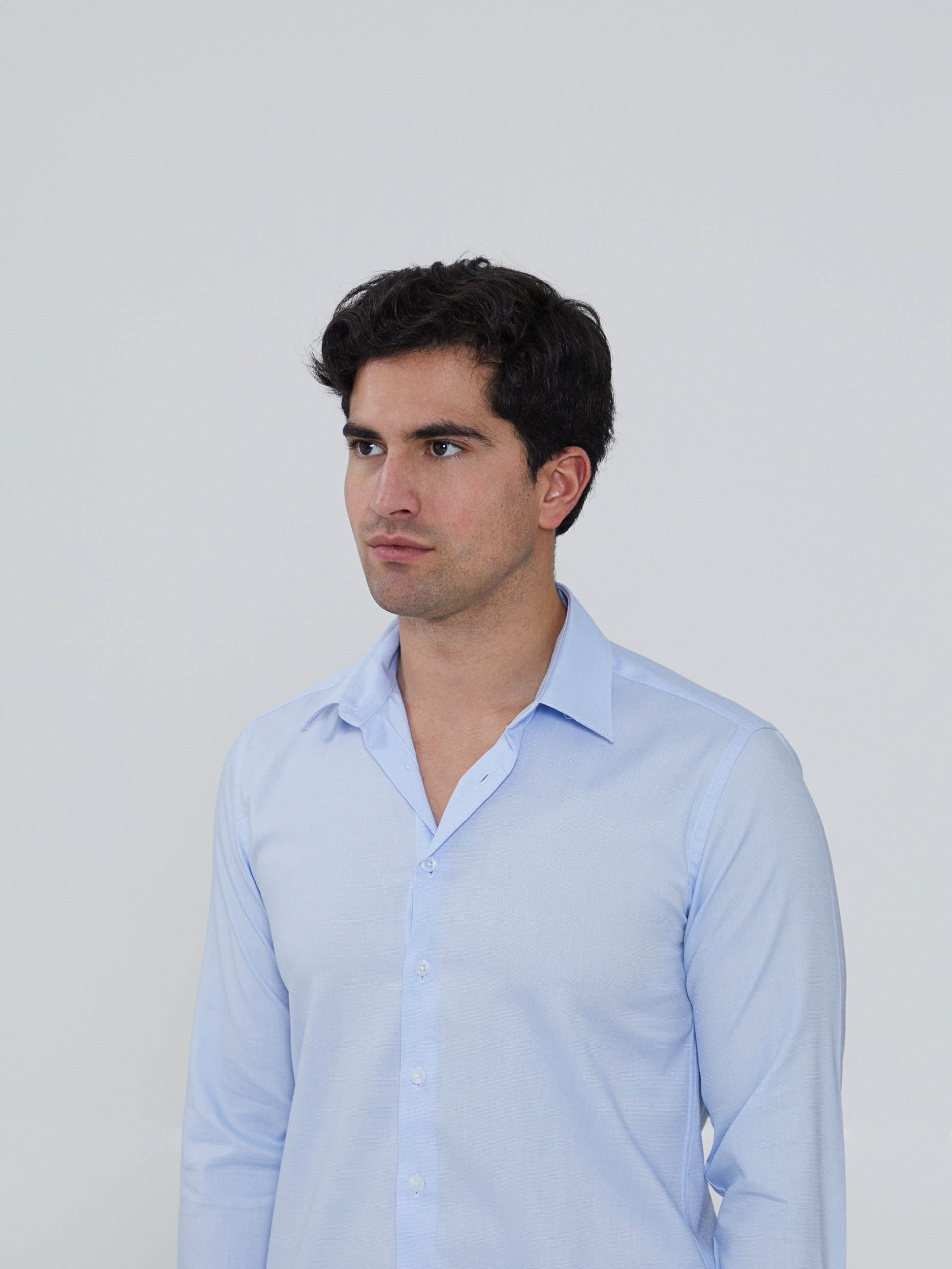 Camisa clásica ajustada