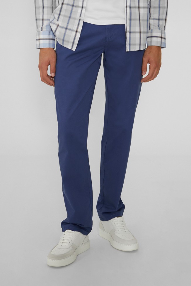 Pantalones chinos regular fit Pantalones chinos regular fit