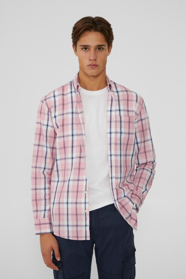 Camisa regular fit a cuadros Camisa regular fit a cuadros