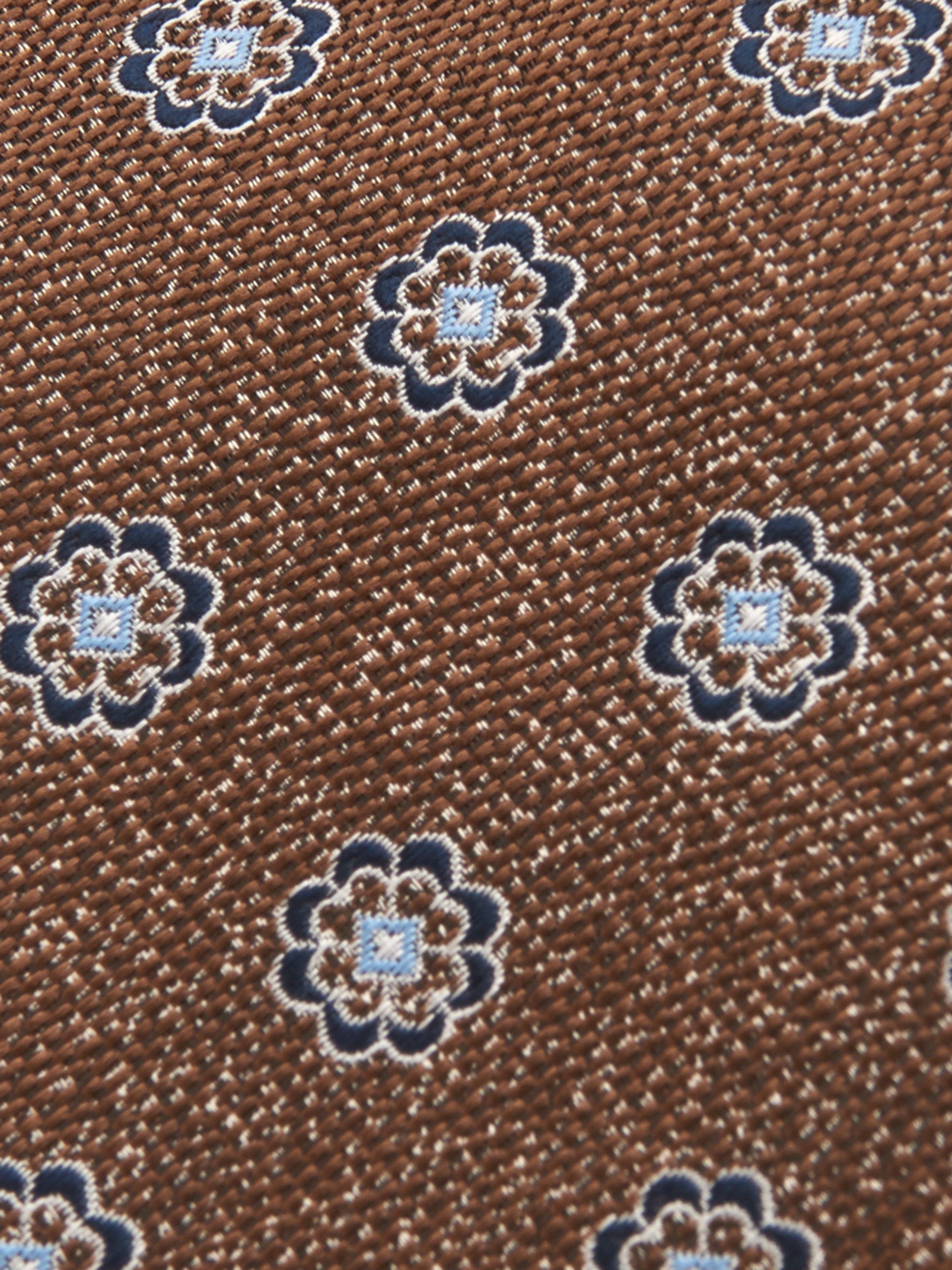 Corbata con motivos florales