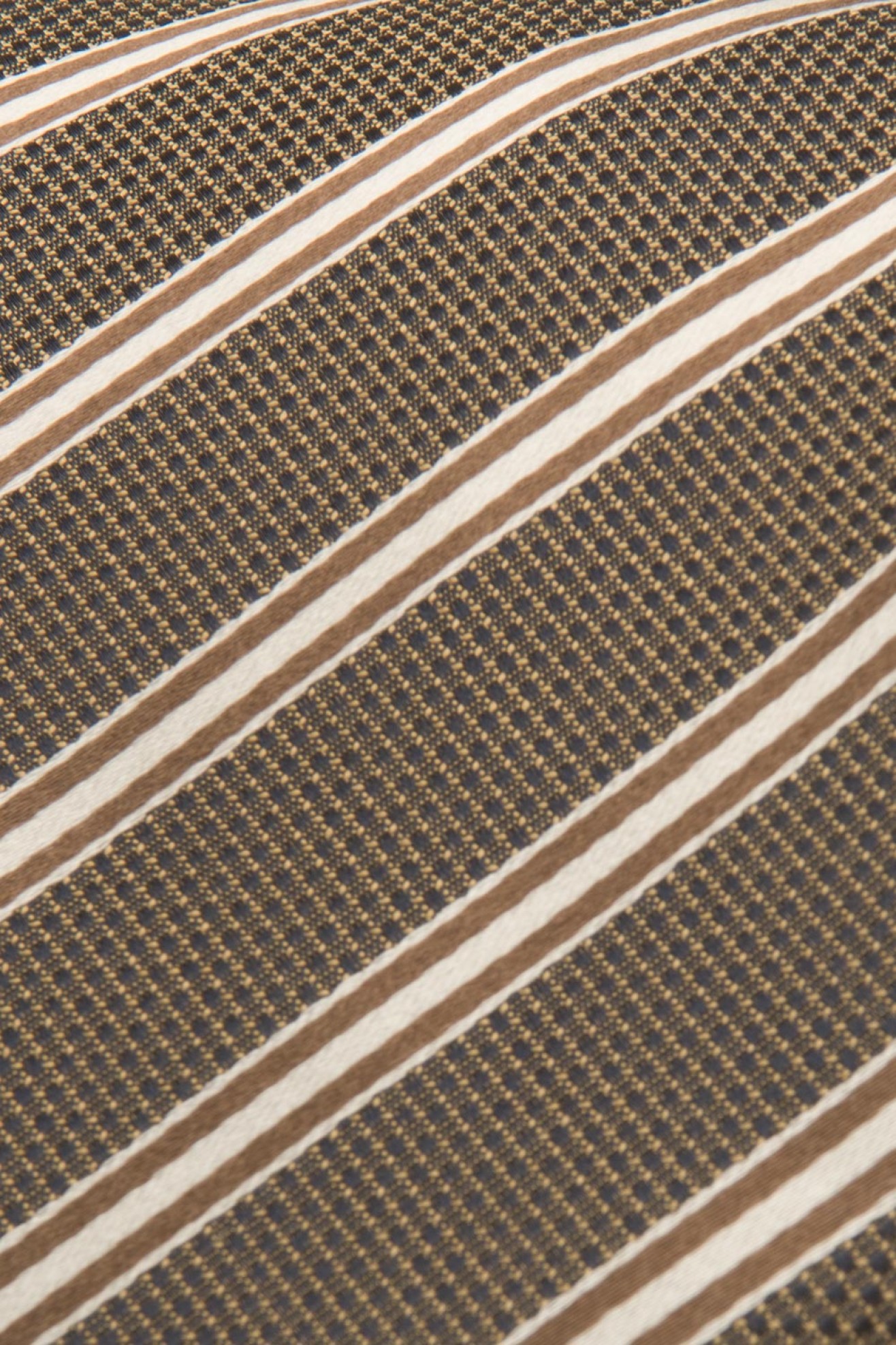 Corbata de seda a rayas