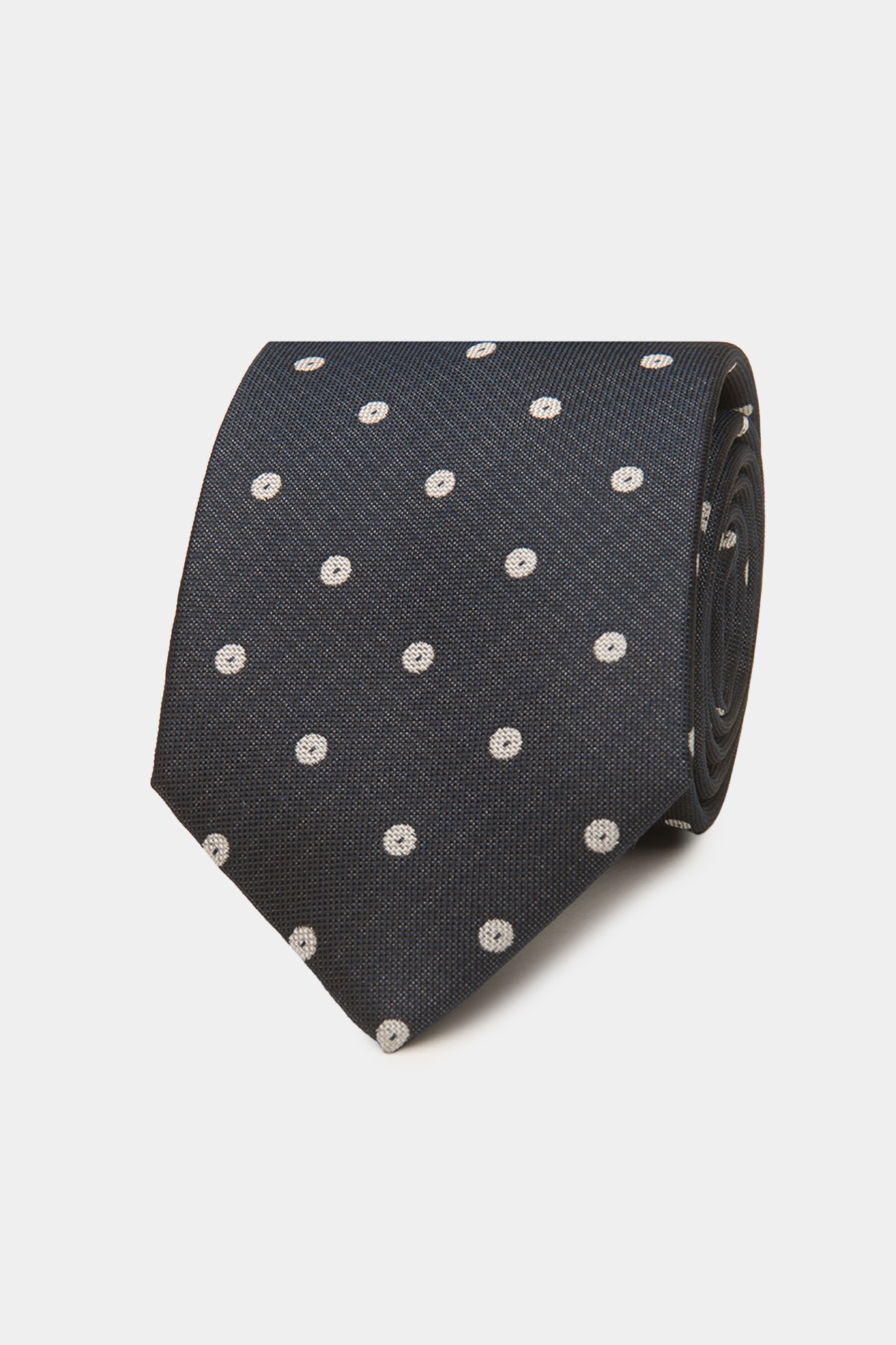 Corbata de seda texturizada con lunares 