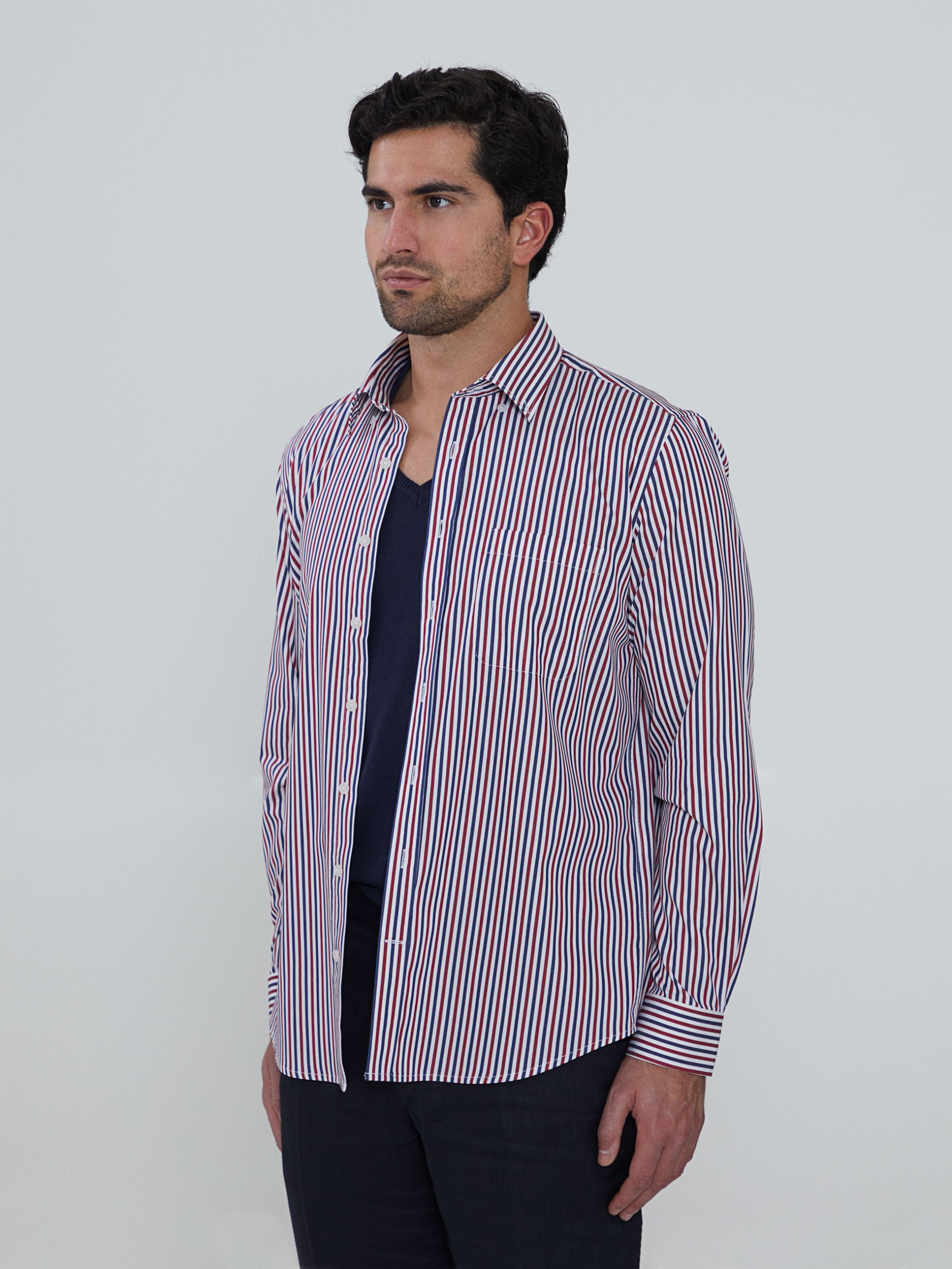 Camisa regular fit às riscas