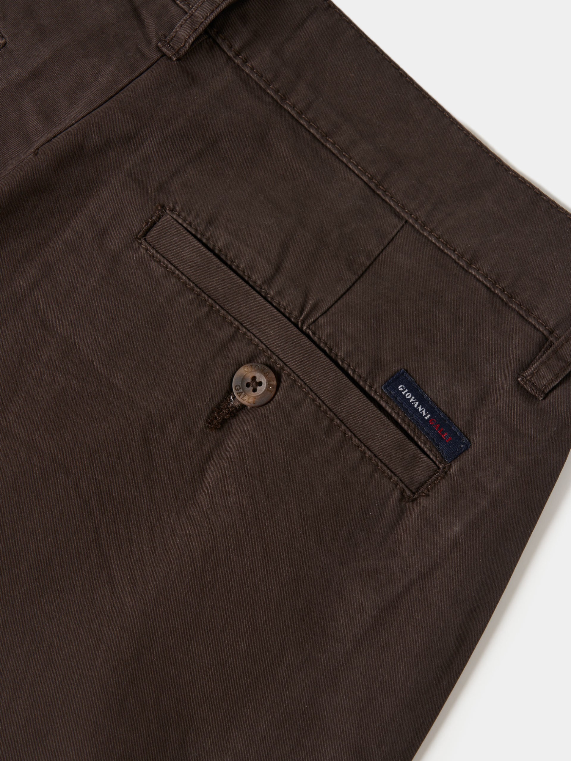 Chinos de corte regular