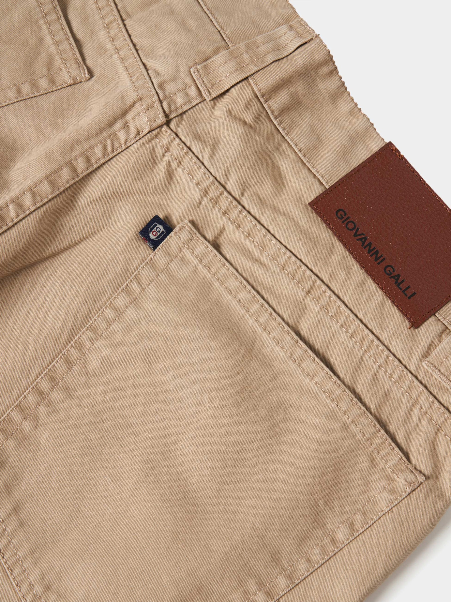 Pantalón de sarga con 5 bolsillos