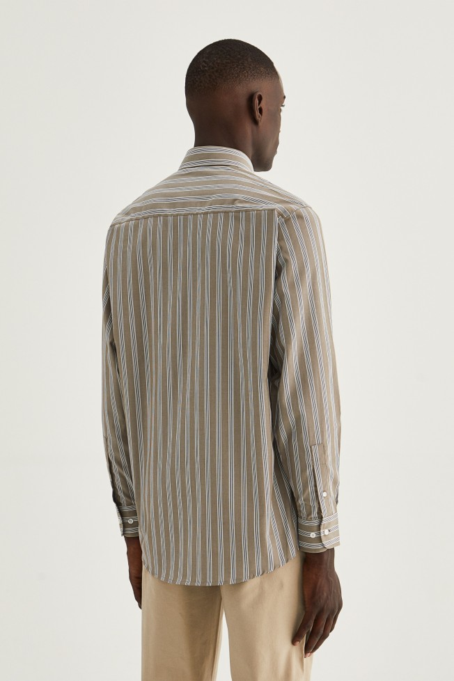 Camisa às riscas regular fit Camisa às riscas regular fit
