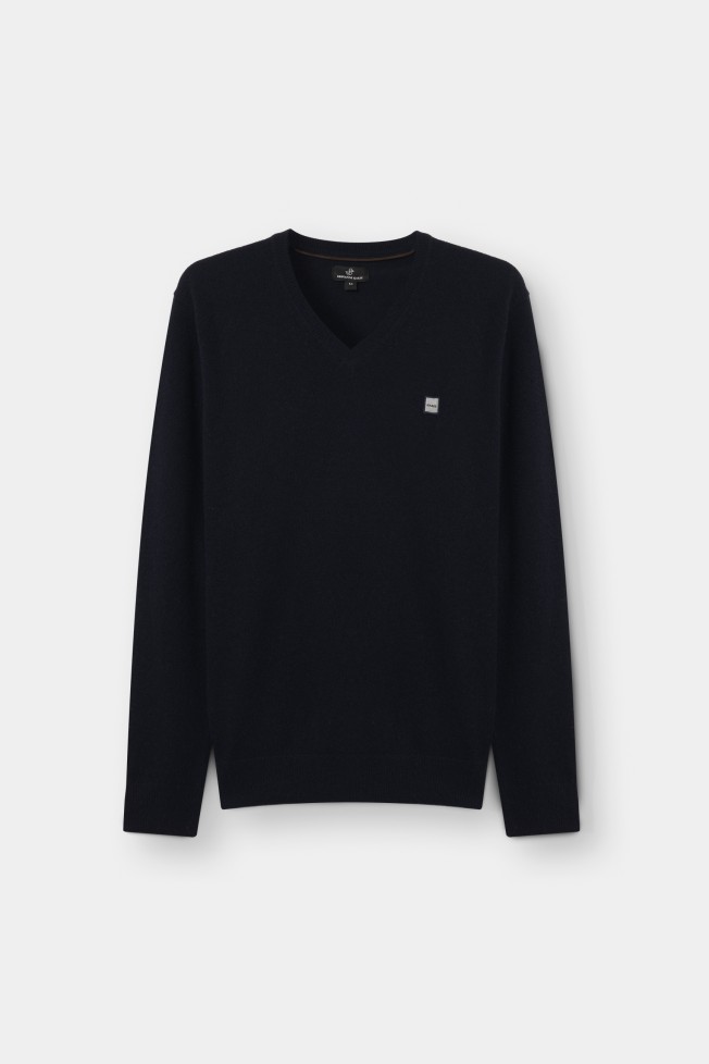 Pullover con cuello de pico  Pullover con cuello de pico