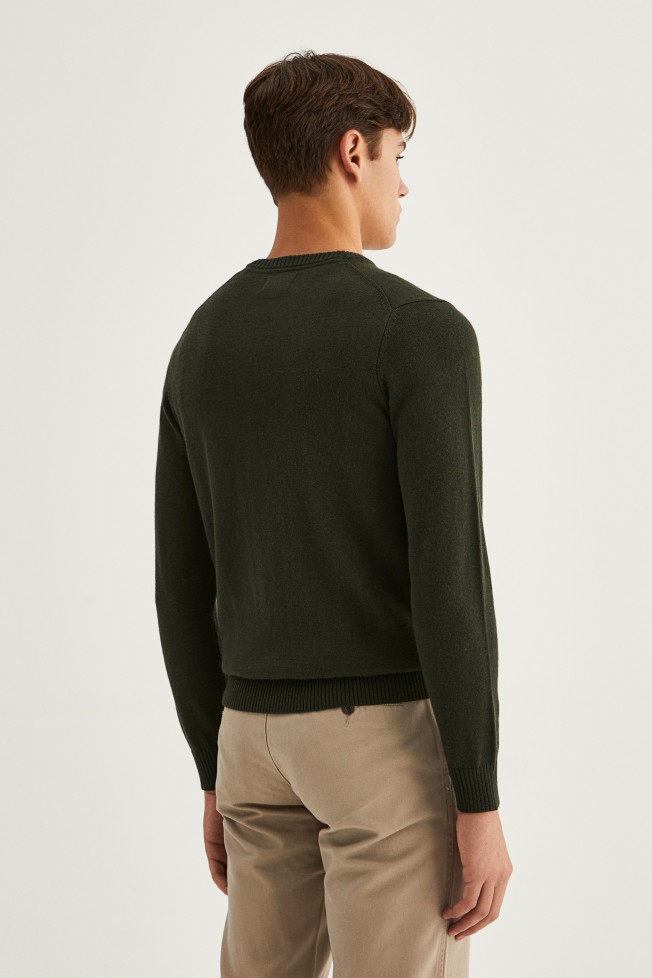 Pullover com decote em V