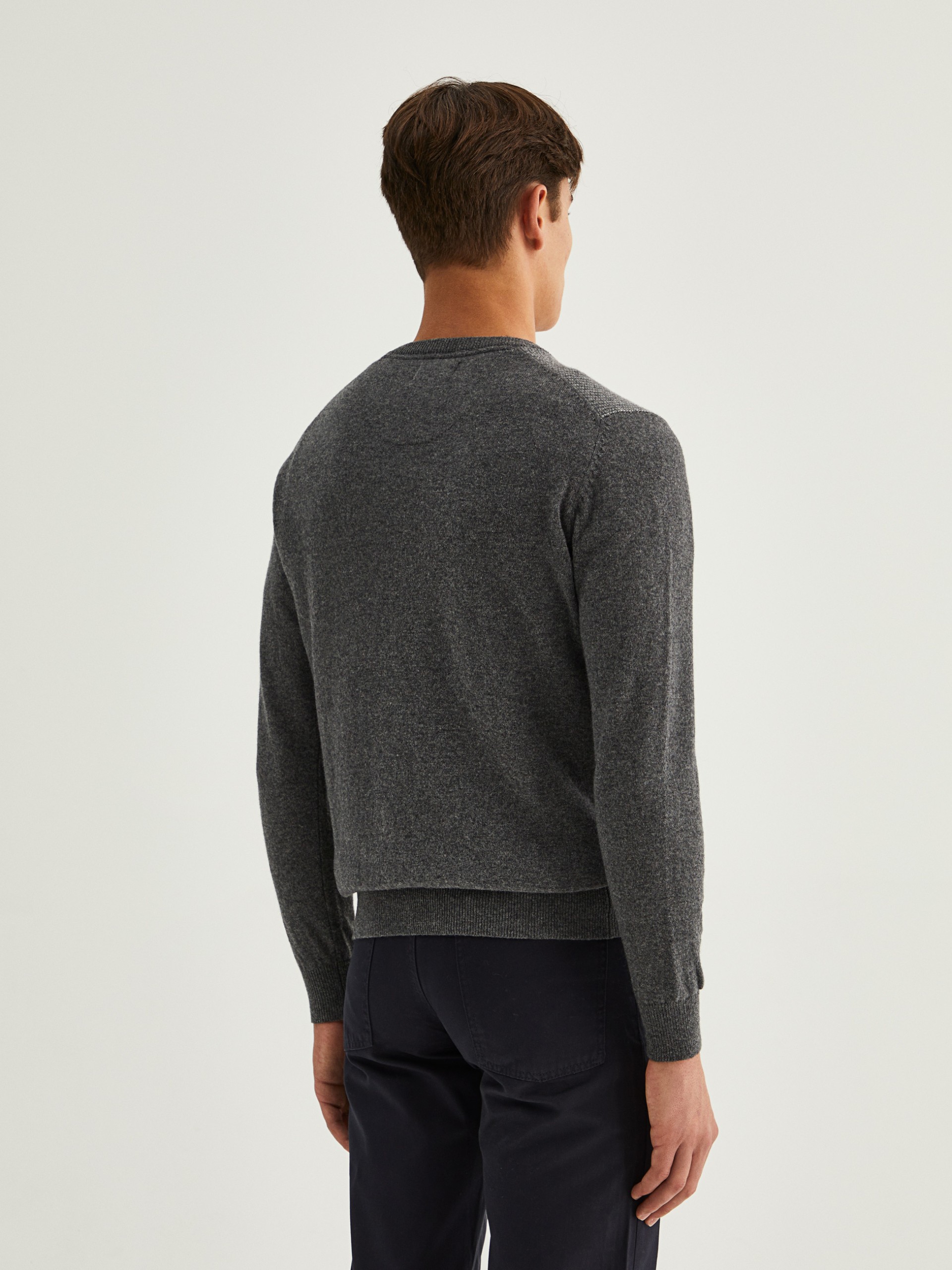 Jersey con cuello de pico