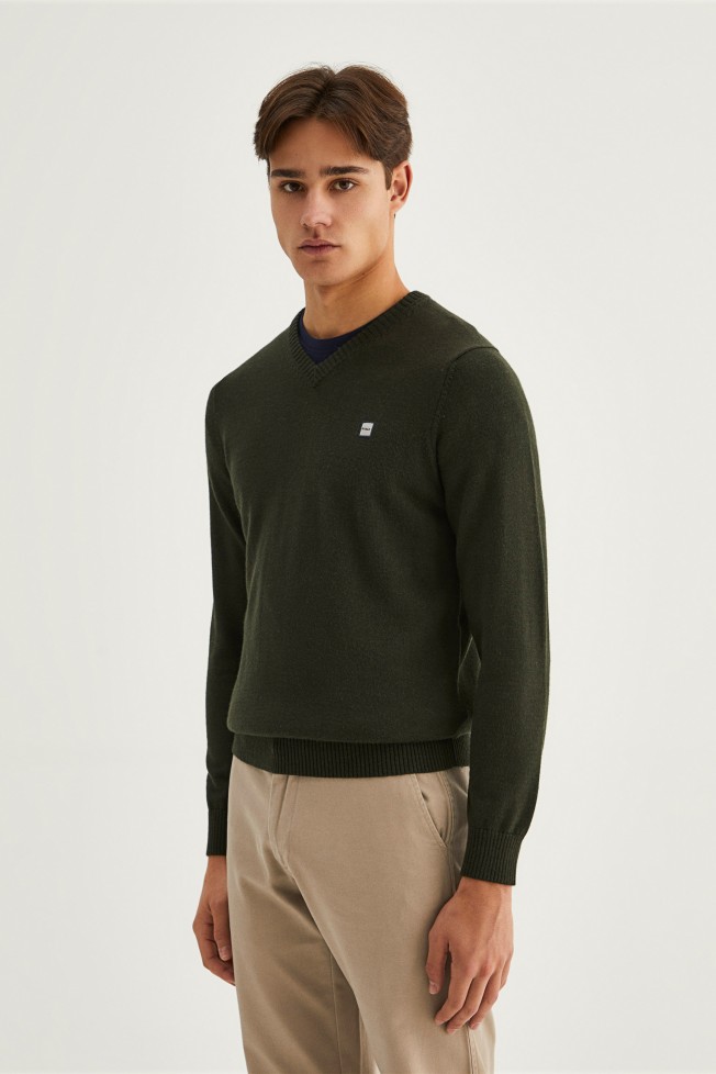 Pullover com decote em V