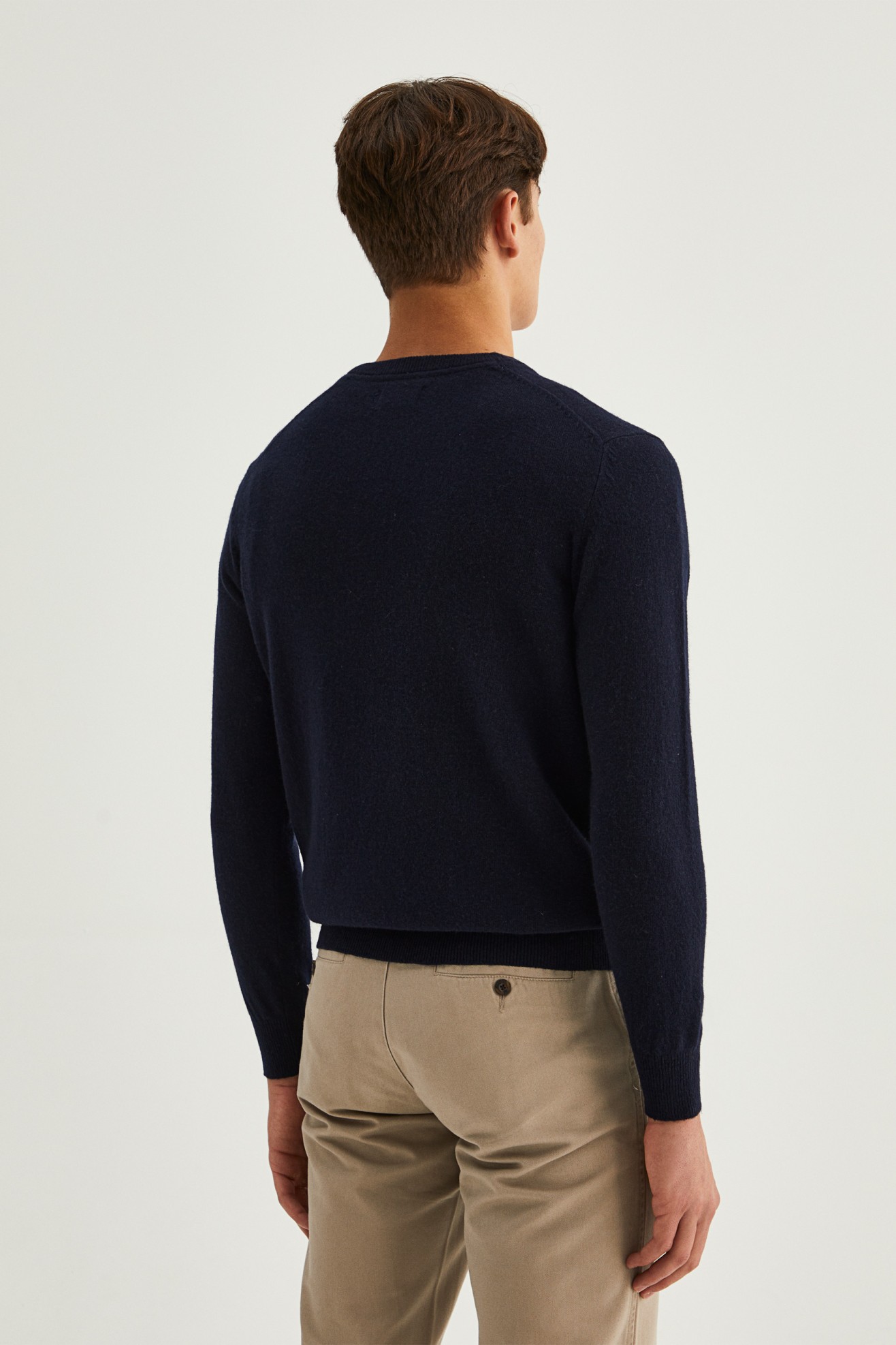 Pullover com decote em V
