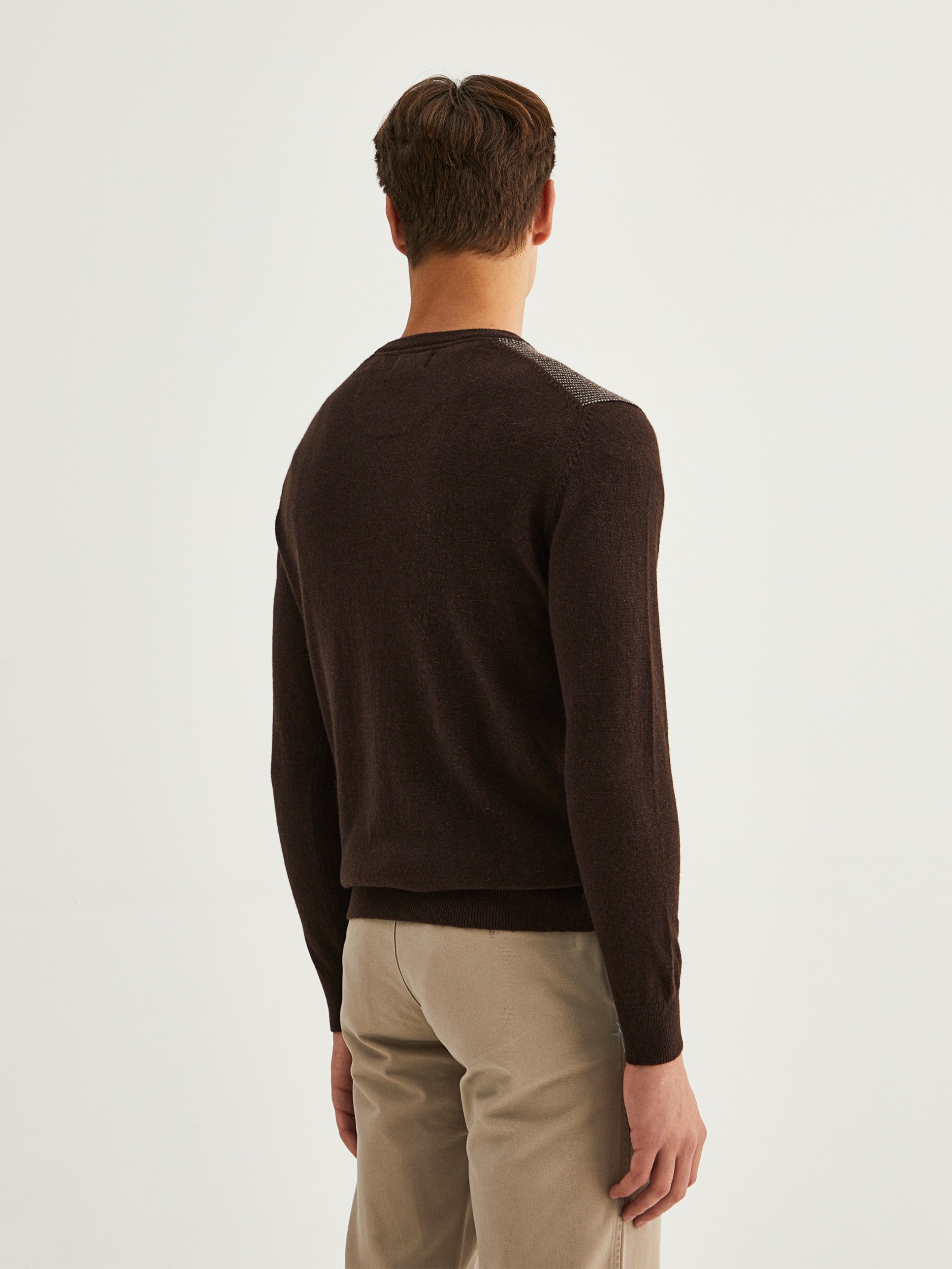 Jersey con cuello de pico