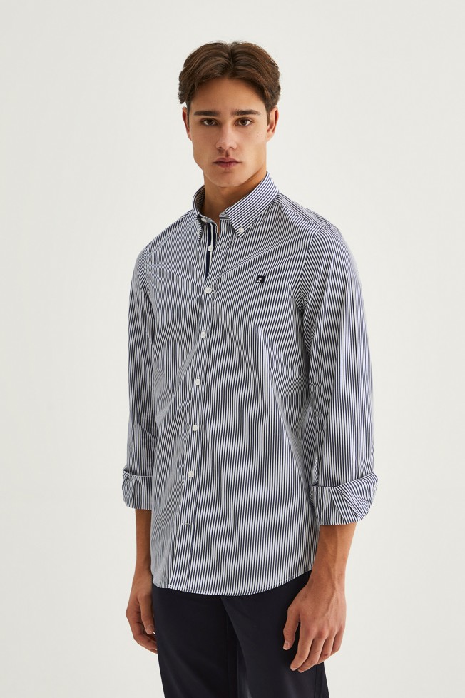 Camisa Desportiva Slim Fit Camisa Desportiva Slim Fit