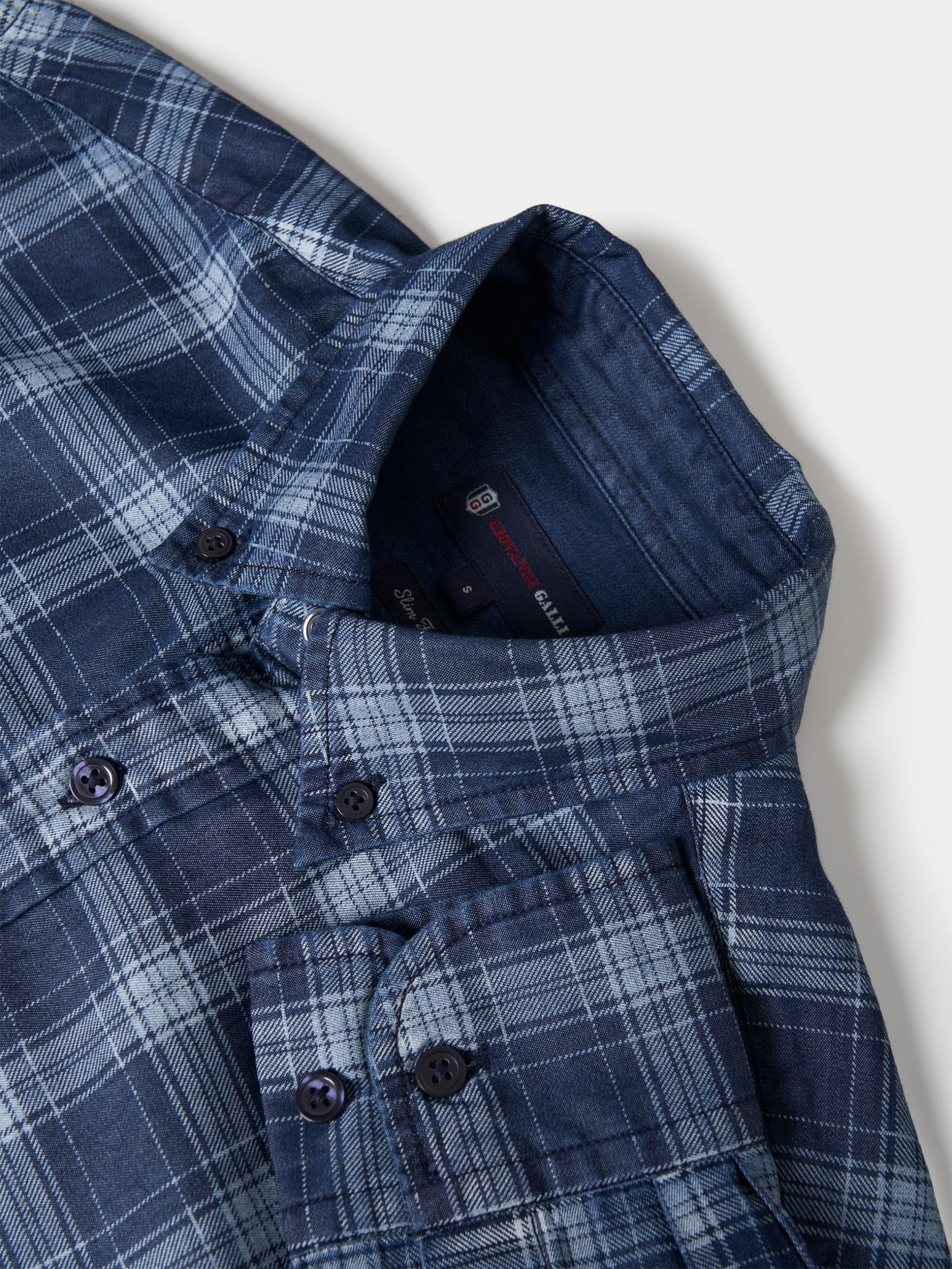 Camisa slim fit a cuadros