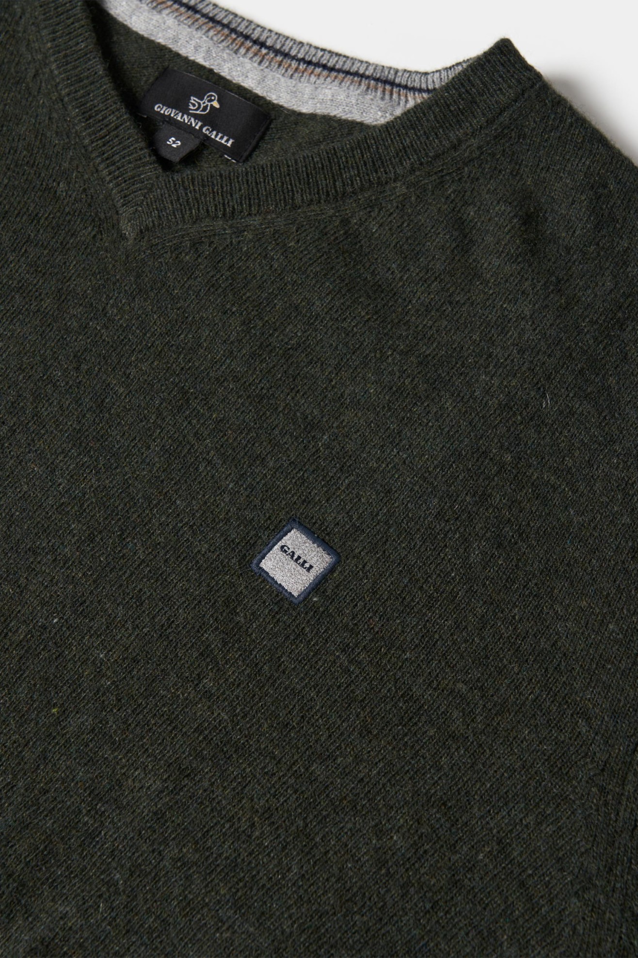 Pullover com decote em V