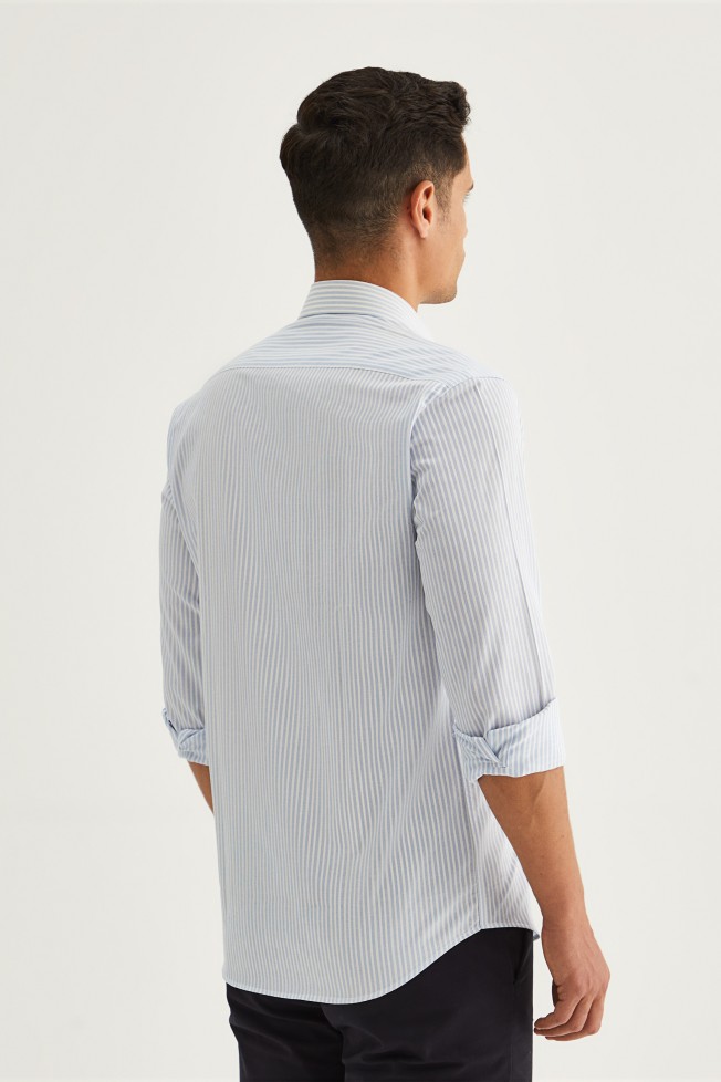 Camisa clásica regular fit Camisa clásica regular fit