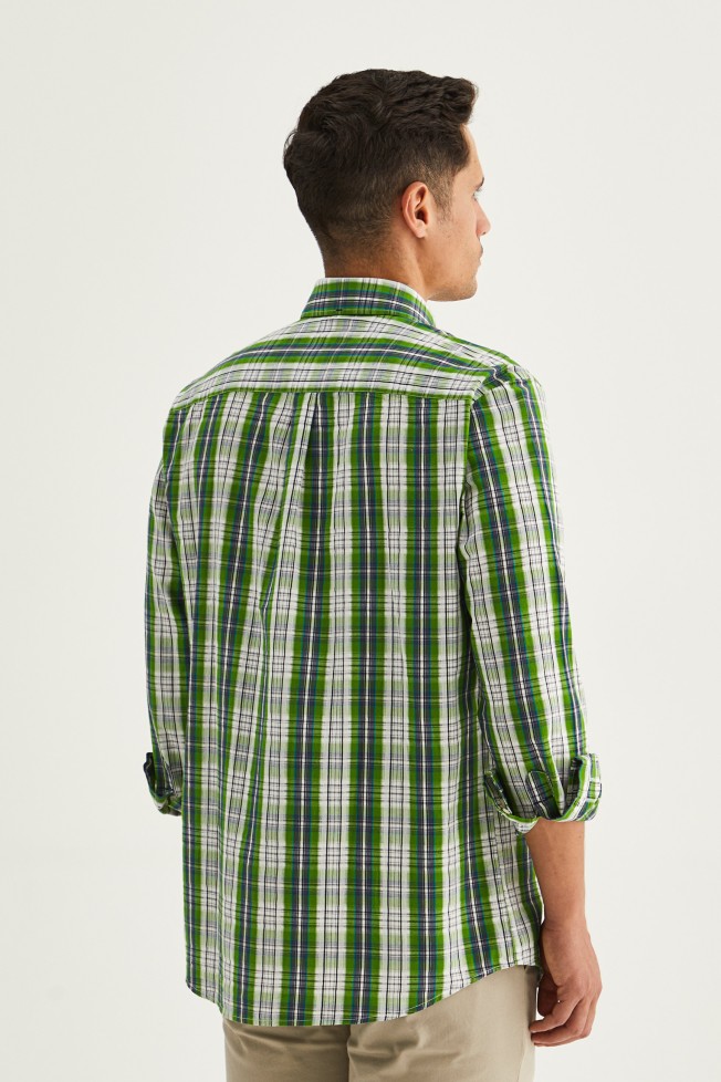 Camisa regular fit a cuadros Camisa regular fit a cuadros