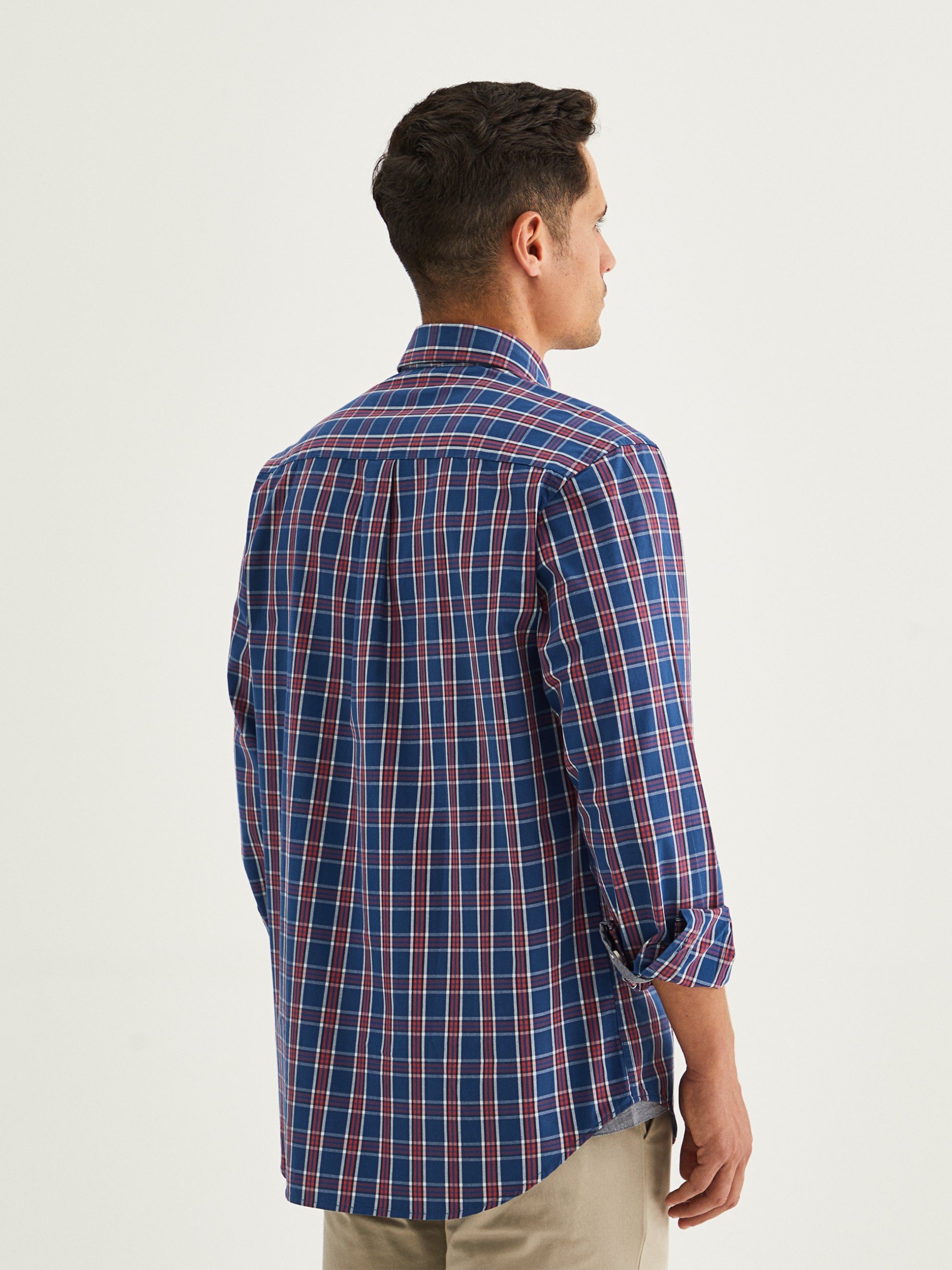 Camisa regular fit a cuadros