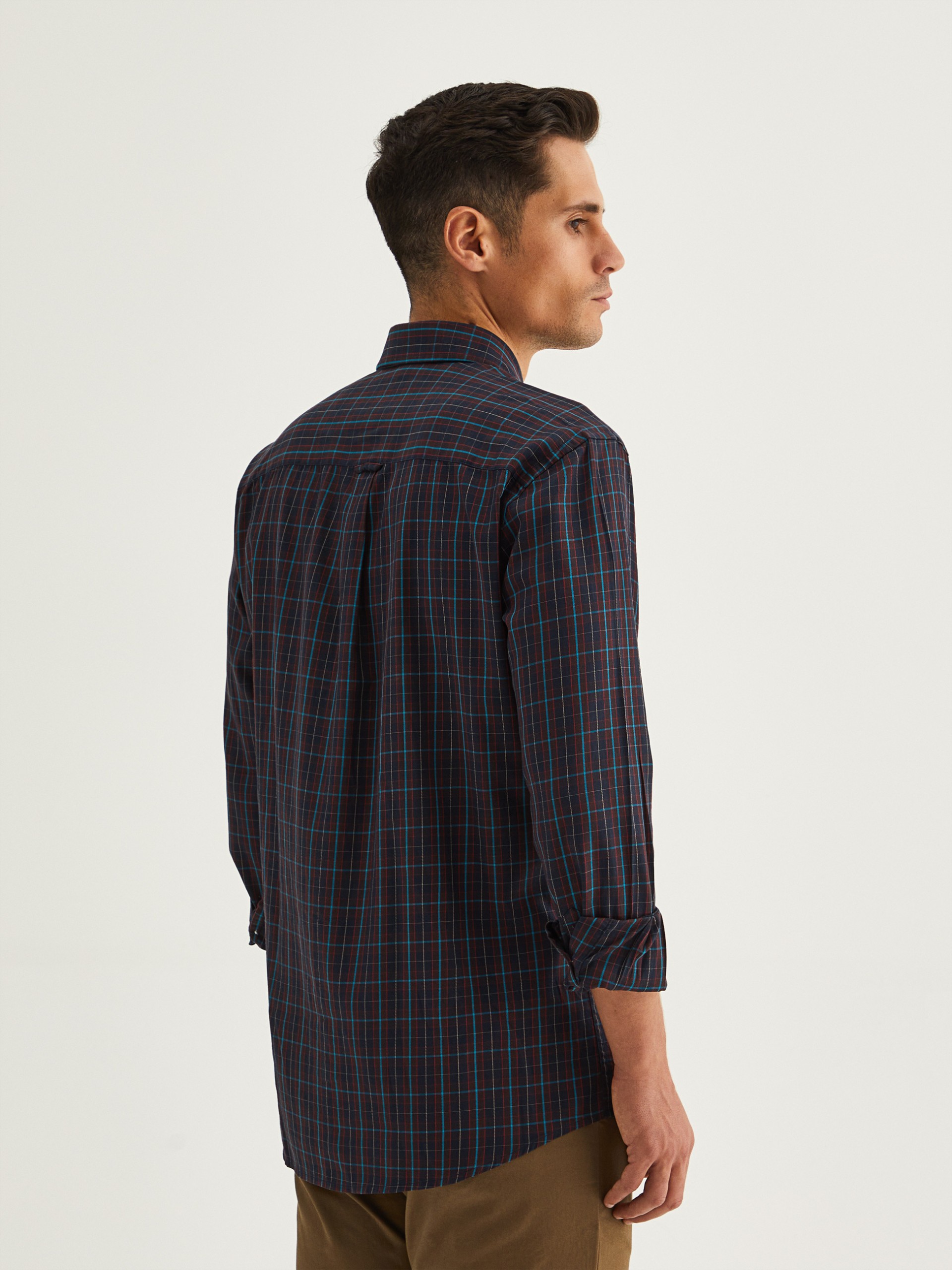 Camisa regular fit a cuadros